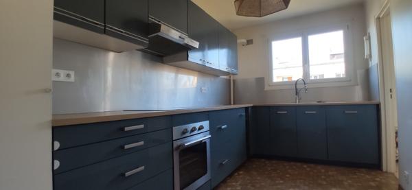 Saint remi - Appartement grande pièce de vie - 3 chambres