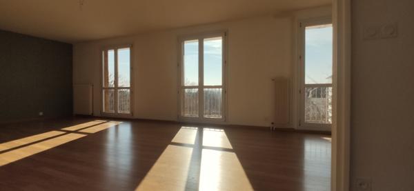 Saint remi - Appartement grande pièce de vie - 3 chambres