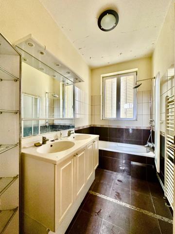 Vente Maison 6 pièces 201 m2 à Maisons-Alfort