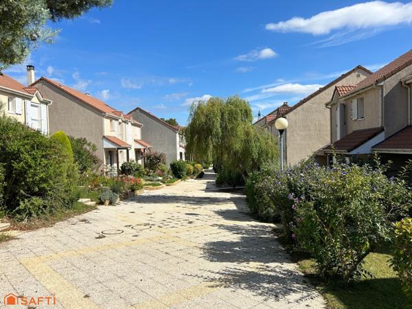 Situation idéale pour cette maison à 7 km de Paris