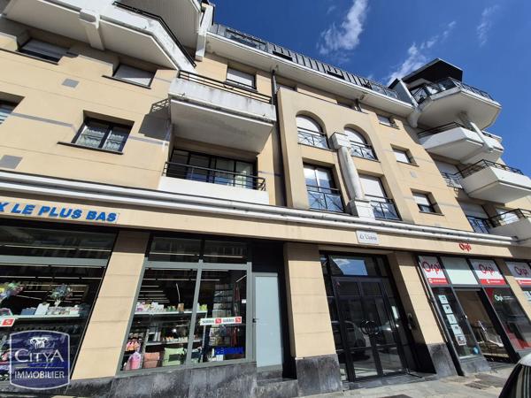 Appartement à vendre 3 pièces 131m² Cambrai (59400)