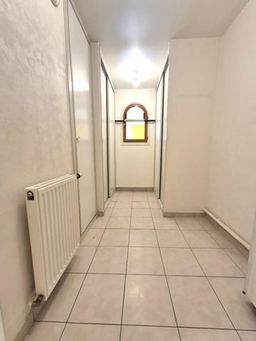 Appartement à vendre 3 pièces 131m² Cambrai (59400)