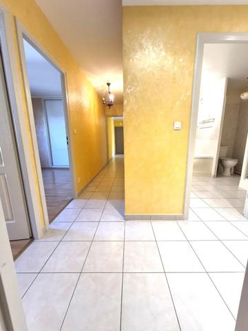 Appartement à vendre 3 pièces 131m² Cambrai (59400)