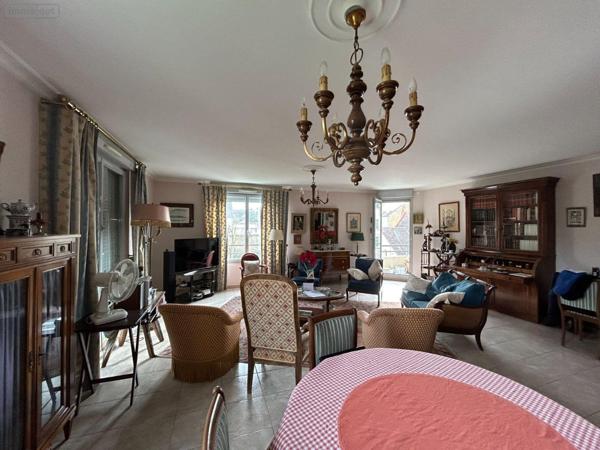 Appartement à vendre à Nogent-le-Rotrou dans l'Eure-et-Loir (28400), ref : 240137   
CENTRE VILLE