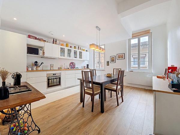 Maison de Village d'Exception au Coeur du Centre Historique de Castanet-Tolosan