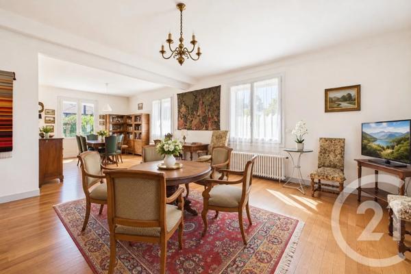 Maison à vendre  5 pièces - 135,77 m 2   EYSINES  - 33