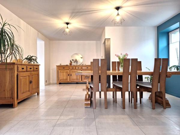 MAISON 7 PIÈCES AVEC JARDIN - BORDS DE LOIRE