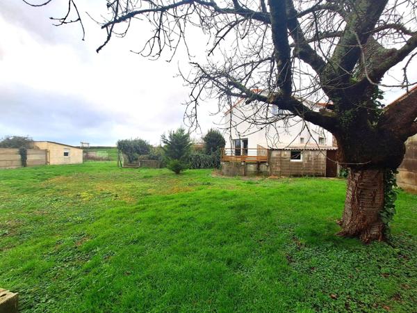 MAISON 7 PIÈCES AVEC JARDIN - BORDS DE LOIRE