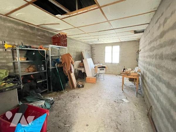 A vendre - Valensole (04) - Alpes de Haute Provence : Maison de village d'env 81,96 m² à rénove...