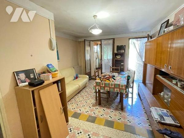 A vendre - Valensole (04) - Alpes de Haute Provence : Maison de village d'env 81,96 m² à rénove...