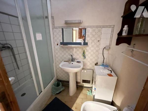 A vendre - Valensole (04) - Alpes de Haute Provence : Maison de village d'env 81,96 m² à rénove...