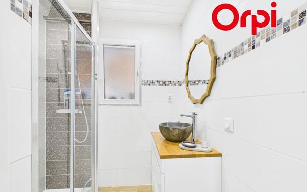 Maison à vendre    5 pièces •  Bernay