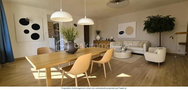 🏡🏔️ GRAND APPARTEMENT DUPLEX – CENTRE VILLAGE D’ALLOS – 110 m²
Au cœur du village d’Allos, idéalement situé en plein centre, au-dessus du Carrefour Contact et à proximité immédiate de toutes les commodités, découvrez ce grand appartement en duplex de 110M² (97 m²en loi carrez), lumineux et agréable à vivre. 🌞🌿
Situé dans une commune dynamique été comme hiver, aux portes du Parc National du Mercantour et proche des stations du Seignus et de La Foux d’Allos, ce bien offre un cadre de vie idéal à la montagne. ⛷️🚵‍♂️
________________________________________
✨ DESCRIPTIF DU BIEN
•	Type : Appartement duplex 
•	Surface : 110 m² au sol
•	Exposition : Sud / Ouest ☀️ 
•	État général : bon état, remis au goût du jour 
________________________________________
🏡 AGENCEMENT
🔹 Rez-de-chaussée :
•	🛋️ Grand salon / séjour de 28 m², lumineux et convivial, 
•	🍽️ Cuisine séparée et équipée, 
•	👗 Dressing / buanderie, 
•	🚽 Toilettes indépendantes. 
🔹 À l’étage :
•	🛏️ 3 chambres, 
•	🚿 Salle d’eau avec WC. 
________________________________________
🌄 EXTÉRIEUR & ANNEXES
•	🌞 Balcon exposé Sud/Ouest, 
•	🎿 Casier à skis, 
•	🅿️ Parking communal à proximité immédiate. 
________________________________________
🔧 CONFORT & POTENTIEL
•	Appartement très lumineux, 
•	Volumes agréables et fonctionnels, 
•	Bien entretenu et habitable immédiatement, 
•	Quelques travaux d’amélioration possibles : 
o	remplacement des menuiseries, 
o	rénovation des volets. 
👉 Un beau potentiel pour personnaliser ce bien à votre goût.
________________________________________
📍 ENVIRONNEMENT
•	🏡 En plein centre du village d’Allos, 
•	⛷️ Proche des stations de ski du Seignus et de La Foux d’Allos, 
•	🚵‍♂️ Activités été/hiver : ski, VTT, randonnée, nature, 
•	🌿 Aux portes du Parc National du Mercantour, 
•	💧 À proximité des Gorges du Verdon. 
________________________________________
✨ Un appartement spacieux et idéalement situé, parfait pour une résidence principale, secondaire ou un investissement locatif familial
📞 Pour plus d’informations ou organiser une visite, contactez-moi sans hésiter 😊