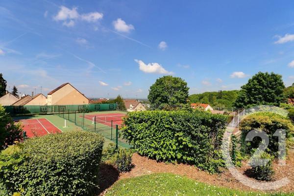 Appartement F7 Et + à vendre  5 pièces - 106,24 m2 VAUJOURS - 93