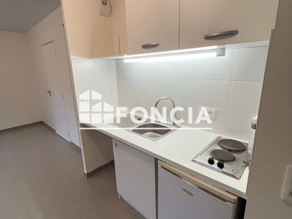 Location Studio 32.72 m² - 11 CHEMIN DE LA COTE SAINTE CATHERINE Le Plessis Robinson 92350