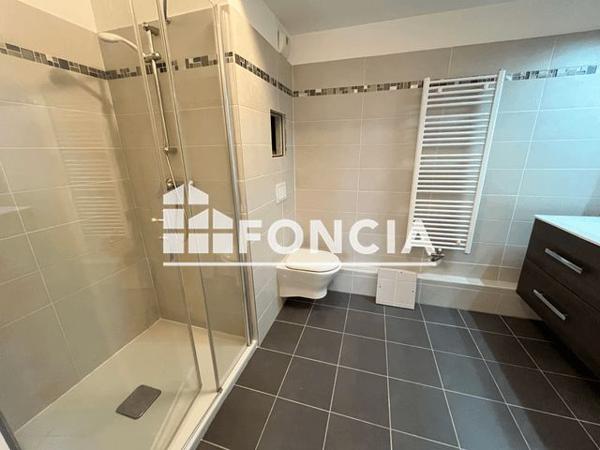 Location Studio 32.72 m² - 11 CHEMIN DE LA COTE SAINTE CATHERINE Le Plessis Robinson 92350