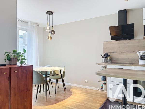 Appartement à vendre 3 pièces 69 m² Saint-Cyr-l'École