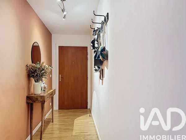 Appartement à vendre 3 pièces 69 m² Saint-Cyr-l'École