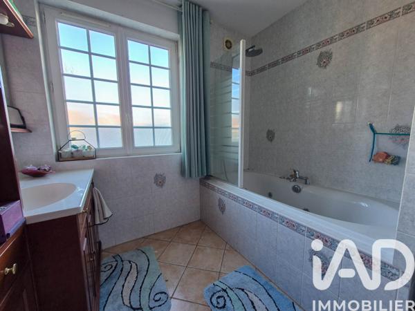 Maison à vendre 7 pièces 191 m² Bernes-sur-Oise