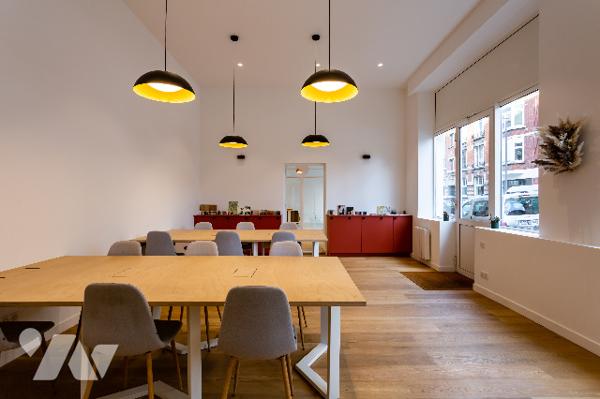 LILLE CENTRE OPEN SPACE DE 83M², GARAGE.