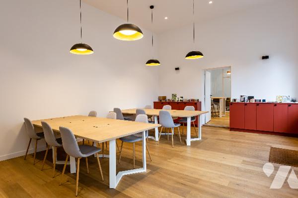 LILLE CENTRE OPEN SPACE DE 83M², GARAGE.