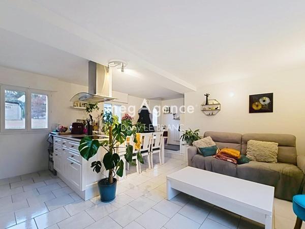 Immeuble à Chartres, 28000 - 265m²