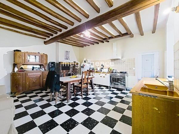 Immeuble à Chartres, 28000 - 265m²