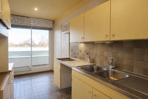 Appartement
                                                                                                                                                                                                                                                                                                                        6 pièce(s)                                                                                                                                                                                                          4 chambre(s)                                                                                                                                                                                                          113  m²