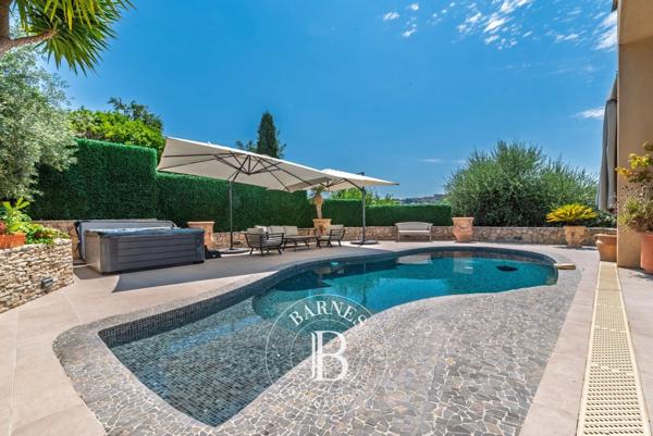 Vence, Villa 5 Chambres -  188 m² à vendre