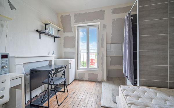 Appartement à vendre    1 pièce • 10,50 m2 Paris 11