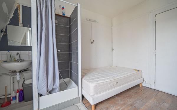 Appartement à vendre    1 pièce • 10,50 m2 Paris 11