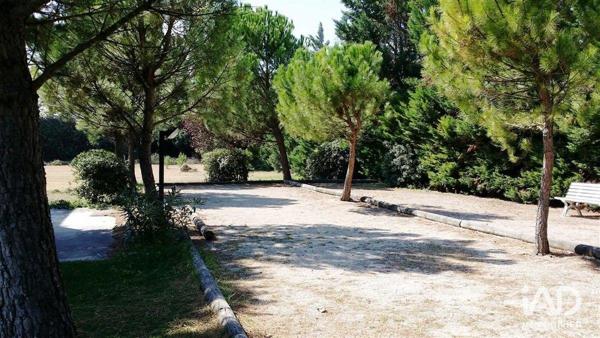 Hôtel-restaurant à vendre 1 750 m² Saint-Andiol