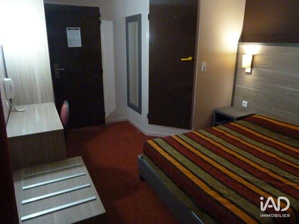 Hôtel-restaurant à vendre 1 750 m² Saint-Andiol