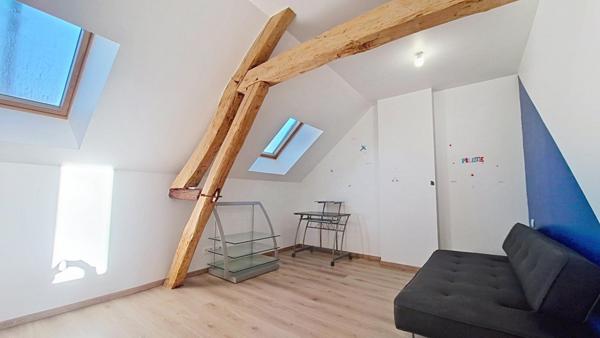 CORPS DE FERME SUR 6 000 m² SECTEUR ST VALERIEN