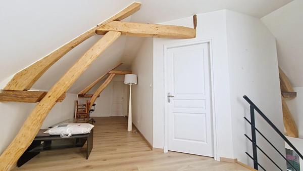 CORPS DE FERME SUR 6 000 m² SECTEUR ST VALERIEN