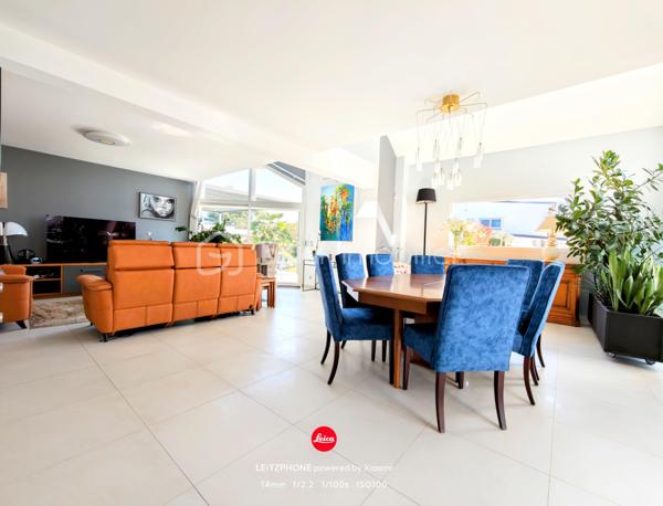 Maison de 251,42 m²