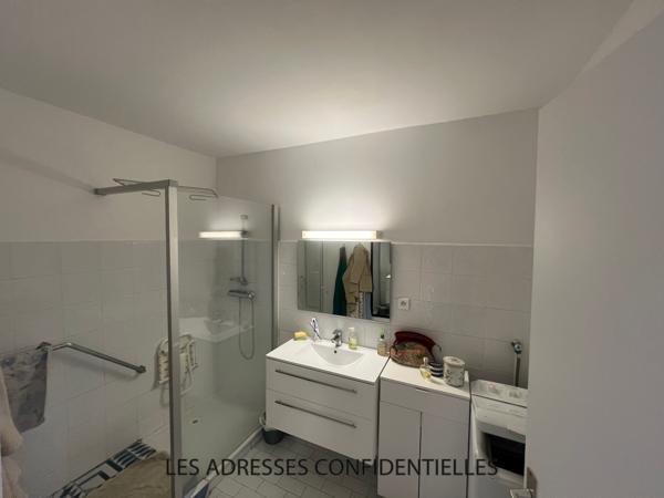 LYON 6ème - SECTEUR SAINT POTHIN - RESIDENCE SENIORS - T2 - BALCON.