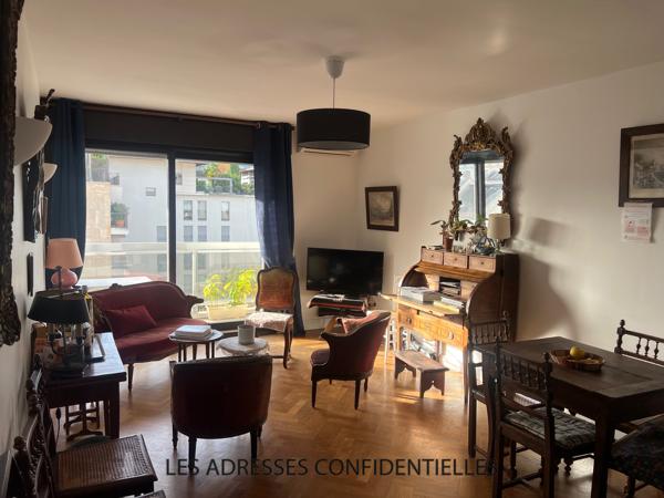 LYON 6ème - SECTEUR SAINT POTHIN - RESIDENCE SENIORS - T2 - BALCON.