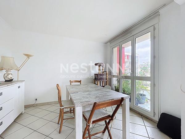 Beau 5 pièces de 93 m² avec balcon, parking et ascenseur à Chilly-Mazarin