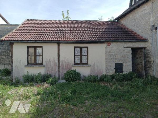 A VENDRE sur la commune de GYE SUR SEINE (10250), une maison d'habitation, d'environ 185 m², co...