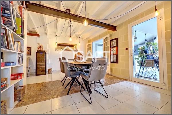 Maison familiale atypique en pierre avec piscine sur Ambares et Lagrave