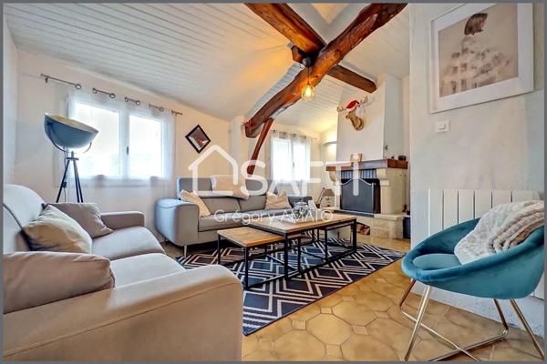 Maison familiale atypique en pierre avec piscine sur Ambares et Lagrave