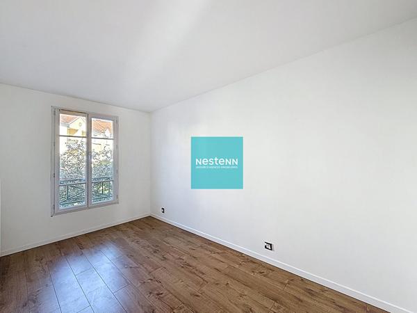 Appartement 70 m² avec box et stationnement - Belle pièce de vie de 35 m² au Plessis Bouchard