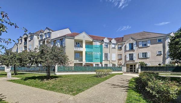 Appartement 70 m² avec box et stationnement - Belle pièce de vie de 35 m² au Plessis Bouchard