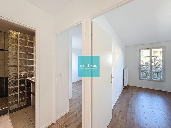 Appartement 70 m² avec box et stationnement - Belle pièce de vie de 35 m² au Plessis Bouchard