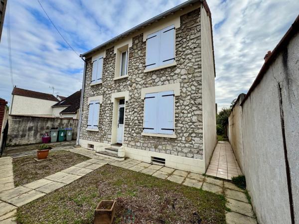 Maison 3 chambres avec jardin et garage