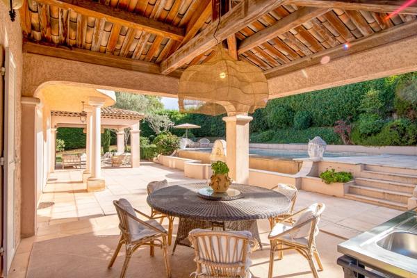 Magnifique villa dans un domaine sécurisé