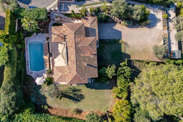 Magnifique villa dans un domaine sécurisé