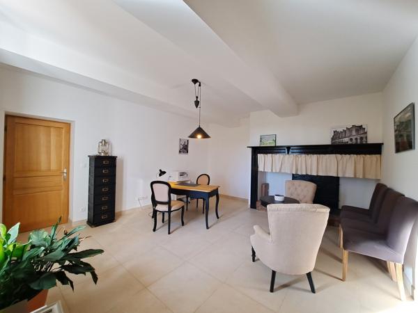 Domaine de 29 Hectares avec Maison Rénovée, Piscine, Vignoble