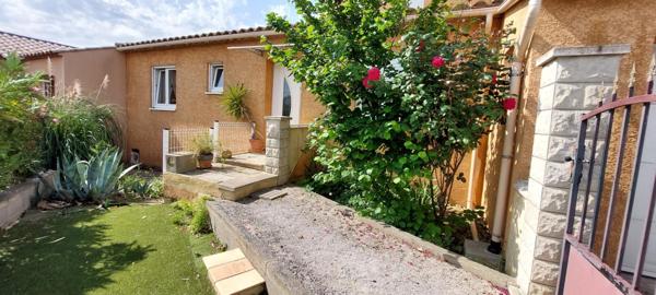 Pavillon familial de 2009, 3 chambres, garage.